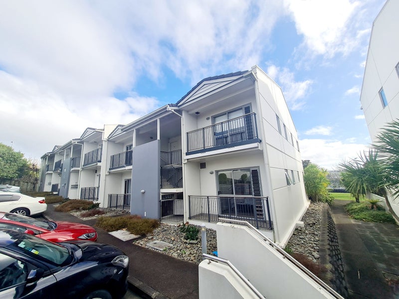 1E/60 Masons Road, Oteha, Auckland - Carousel 2