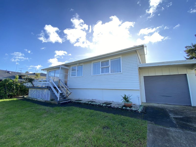 58 Sylvia Road, Hillcrest, Auckland - Carousel 1