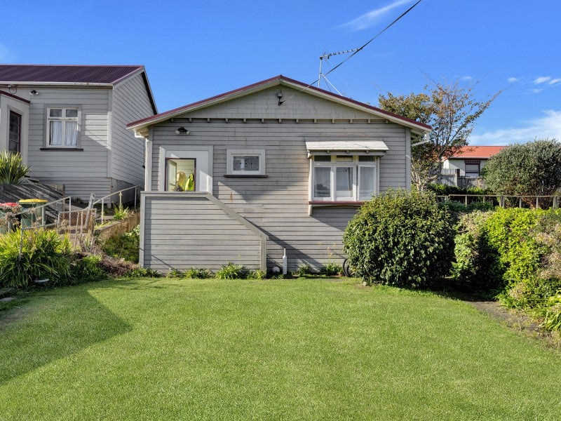 15 Calvert Road, Moturoa, New Plymouth - Carousel 11