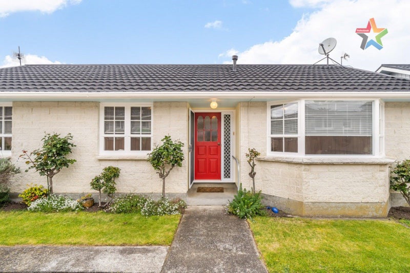 2/49 Gordon Street, Avalon, Lower Hutt - Carousel 1
