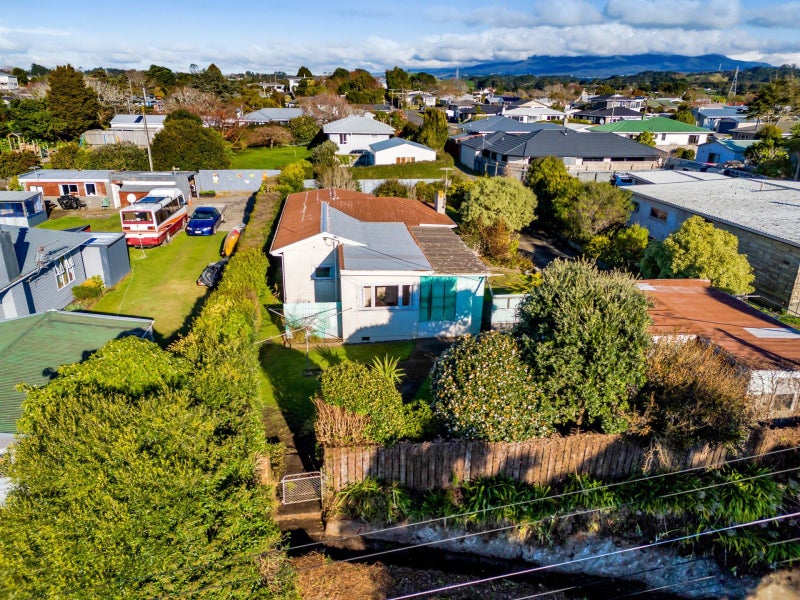 18 Hurdon Street, Hurdon, New Plymouth - Carousel 1