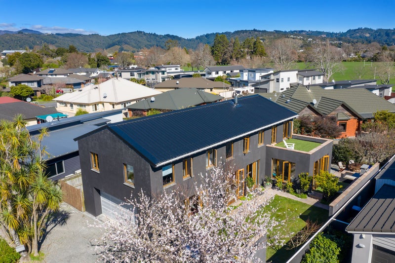 23 Brentwood Street, Trentham, Upper Hutt - Carousel 1