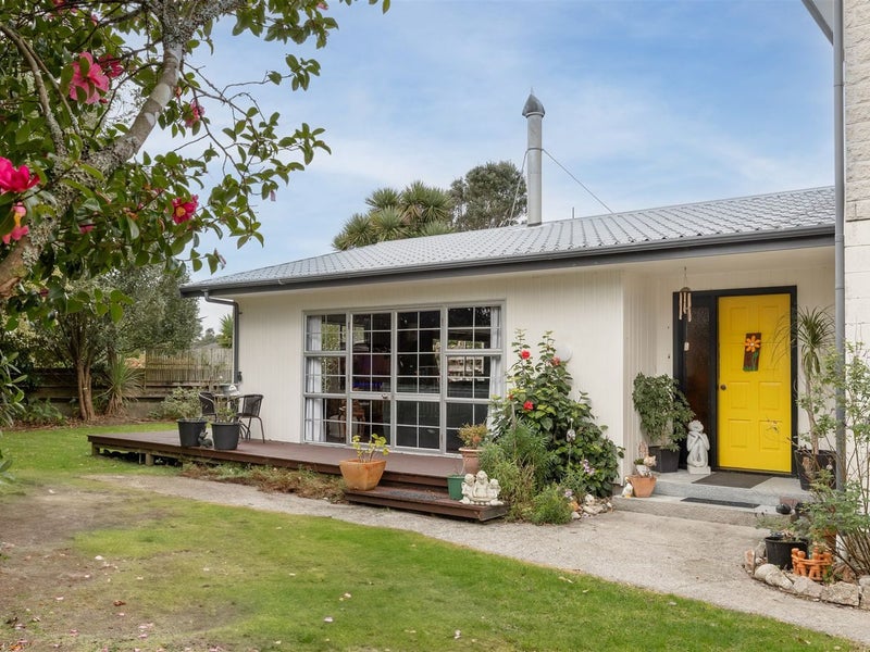 11 Cape Foulwind Road, Carters Beach, WESTPORT - Carousel 1