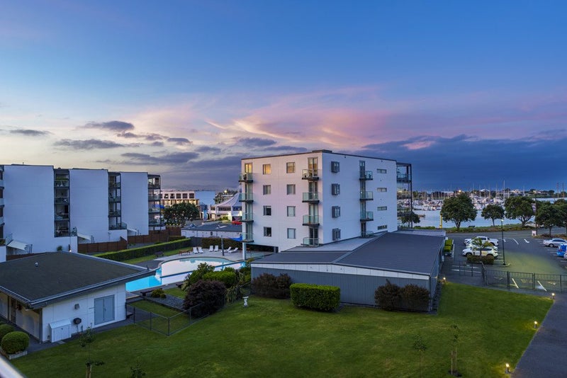 408C/14 West Quay, Ahuriri, Napier - Carousel 21