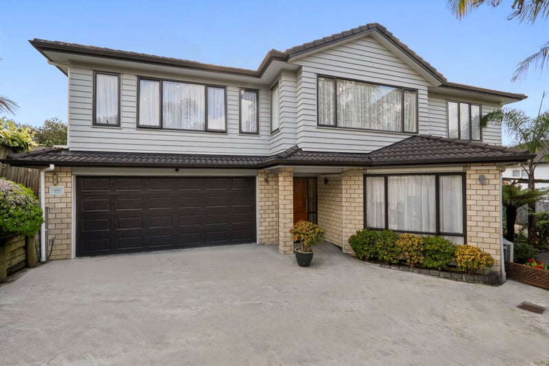 44B Bradbury Road, Botany Downs, Auckland - Carousel 1