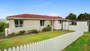 90 Jamaica Drive, Grenada North, Wellington - Carousel 1