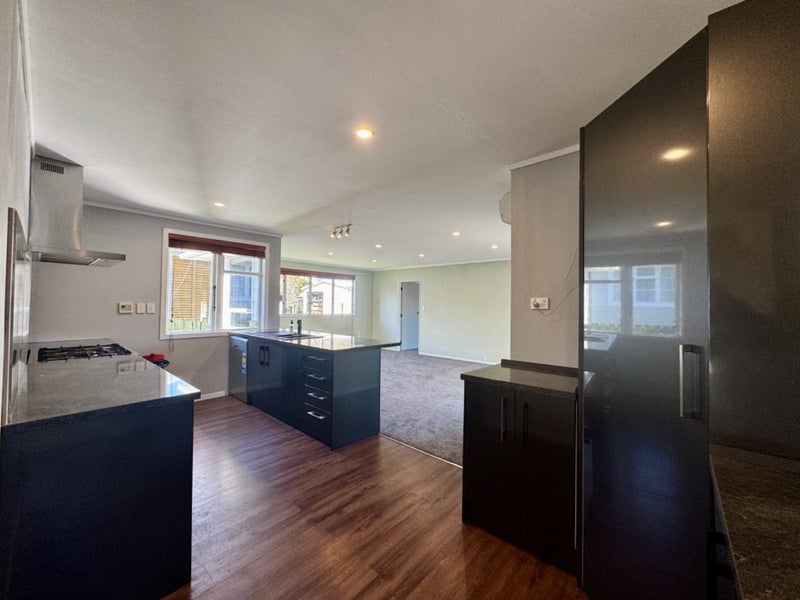 114 Rata Street, Naenae, Lower Hutt - Carousel 2