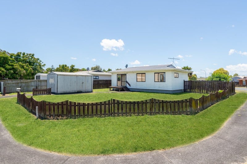 148 Shifnal Drive, Randwick Park, Auckland - Carousel 1