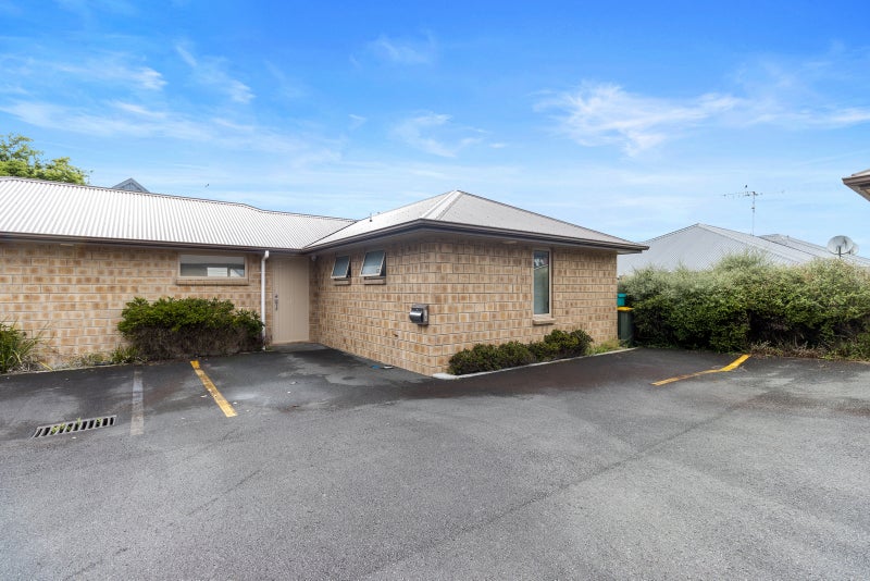 5/114 Old Farm Road, Hamilton East, Hamilton - Carousel 1