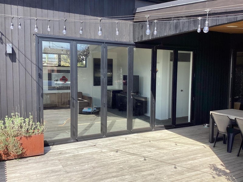 12 Monument Road, Papakura - Carousel 21