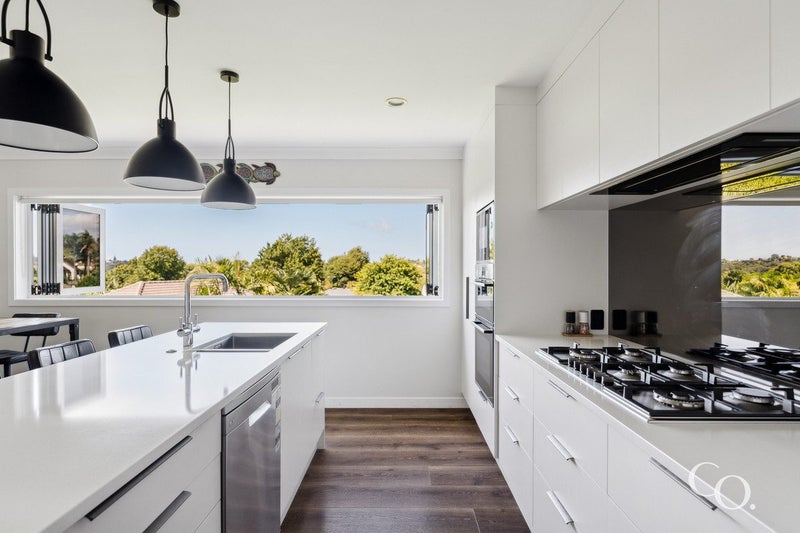 5 Glamis Grove, Bethlehem, Tauranga - Carousel 1