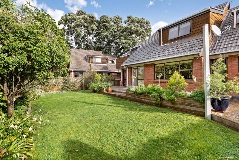 2/1 Derry Street, Remuera, Auckland - Carousel 2