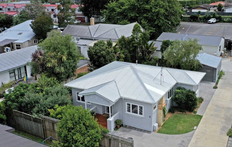 45 Te Aroha Street, Hamilton East, Hamilton - Carousel 2