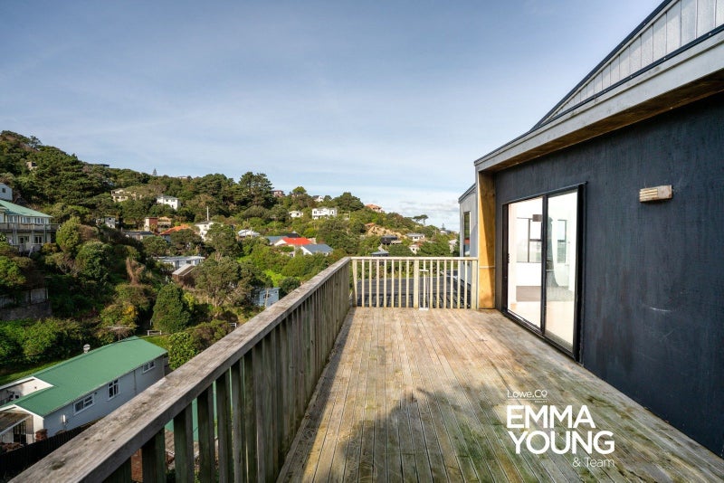 55 Jackson Street, Island Bay, Wellington - Carousel 1