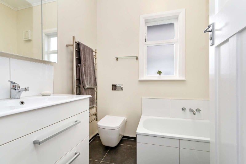 63 William Street, Petone, Lower Hutt - Carousel 9