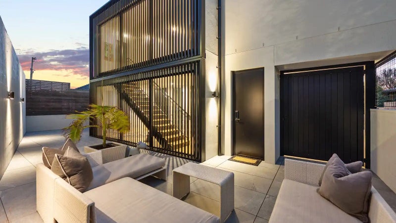 314A Hurstmere Road, Takapuna, Auckland - Carousel 1