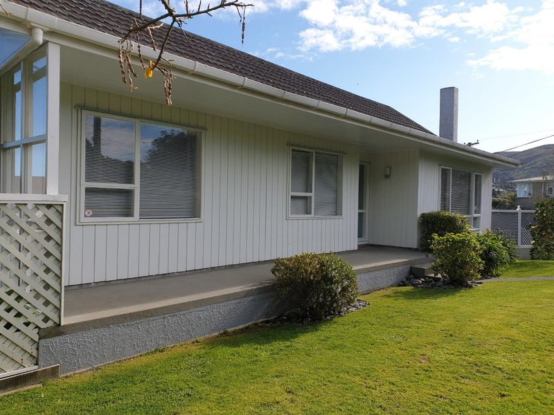 29 Major Drive, Kelson, Lower Hutt - Carousel 1