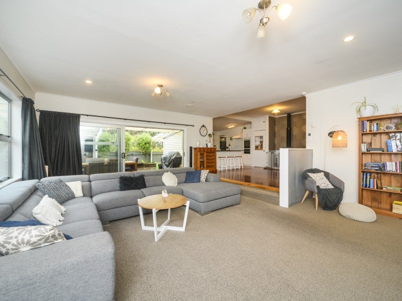 3 Maple Street, Bunnythorpe, Palmerston North - Carousel 1