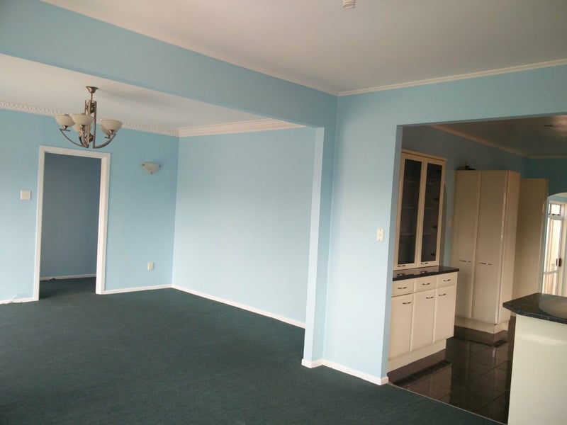 16 Watson Place, Papatoetoe, Auckland - Carousel 2