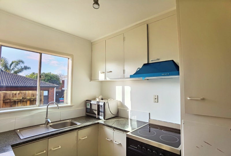 4/6 Patterson Street, Sandringham, Auckland - Carousel 2