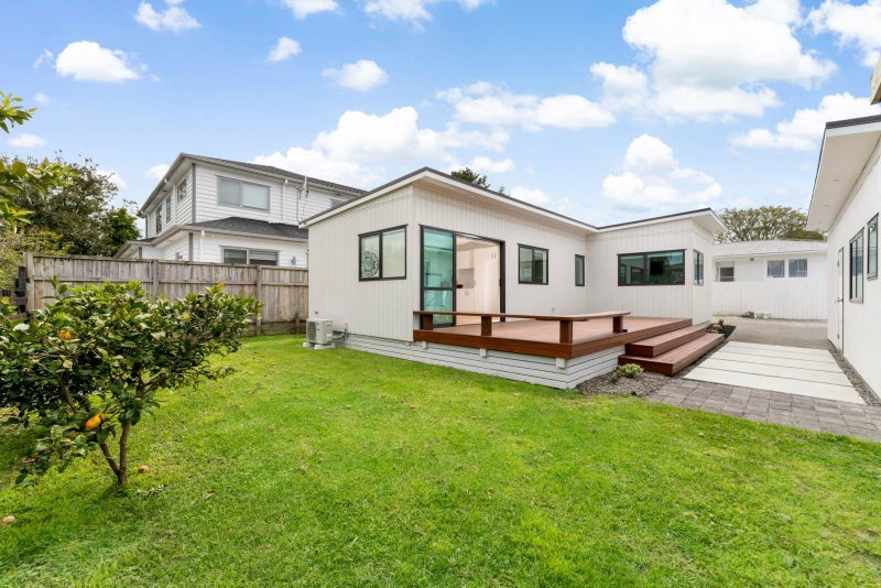 79A Universal Drive, Henderson, Auckland - Carousel 2