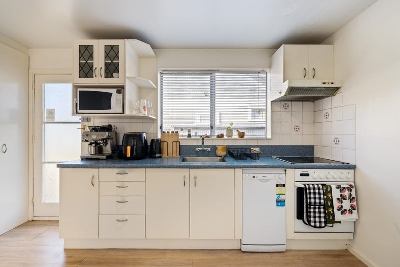 2/34 Devon Street, Sydenham, Christchurch - Carousel 2