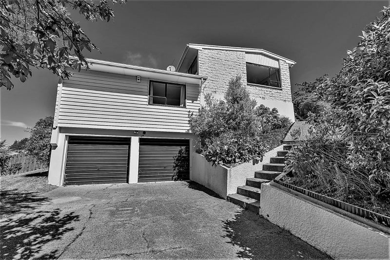 35 Pioneer Crescent, Helensburgh, Dunedin - Carousel 2