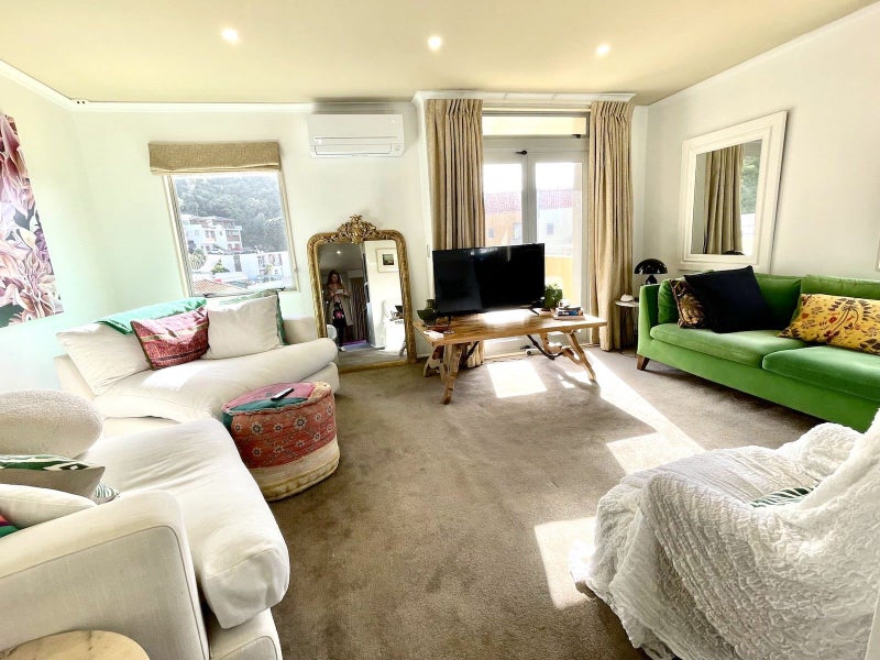 74/305 Evans Bay Parade, Hataitai, Wellington - Carousel 2