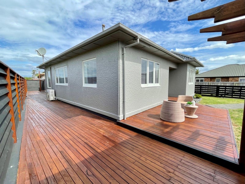 121E George Street, Tuakau - Carousel 1