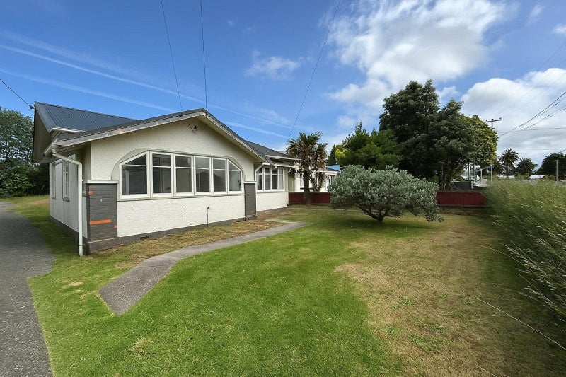 7 Abbot Street, Gonville, Whanganui - Carousel 2