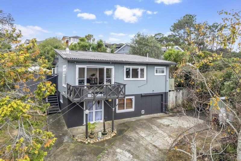 85 Rangeview Road, Sunnyvale, Auckland - Carousel 2