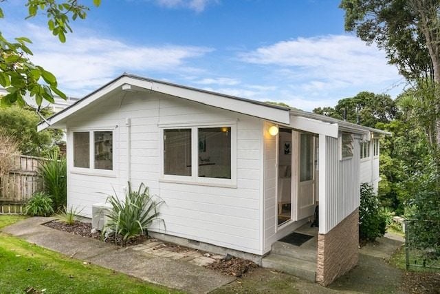 13 Ngaio Gorge Road, Ngaio, Wellington - Carousel 1