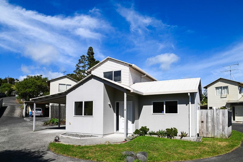 4/372 Whangaparaoa Road, Stanmore Bay, Whangaparaoa - Carousel 1