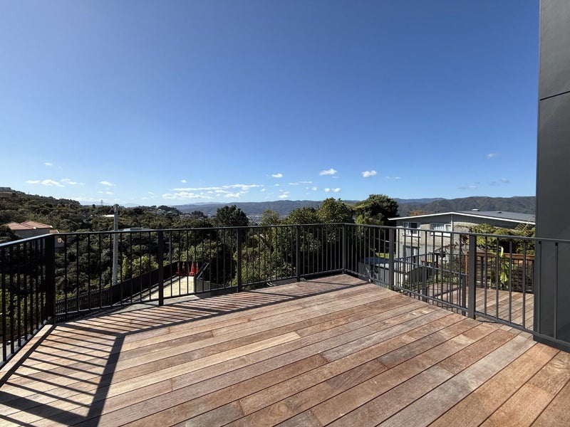 123 Normandale Road, Normandale, Lower Hutt - Carousel 1