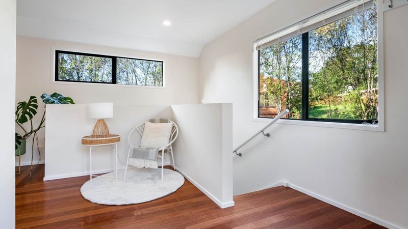 2/64 Langana Avenue, Browns Bay, Auckland - Carousel 1