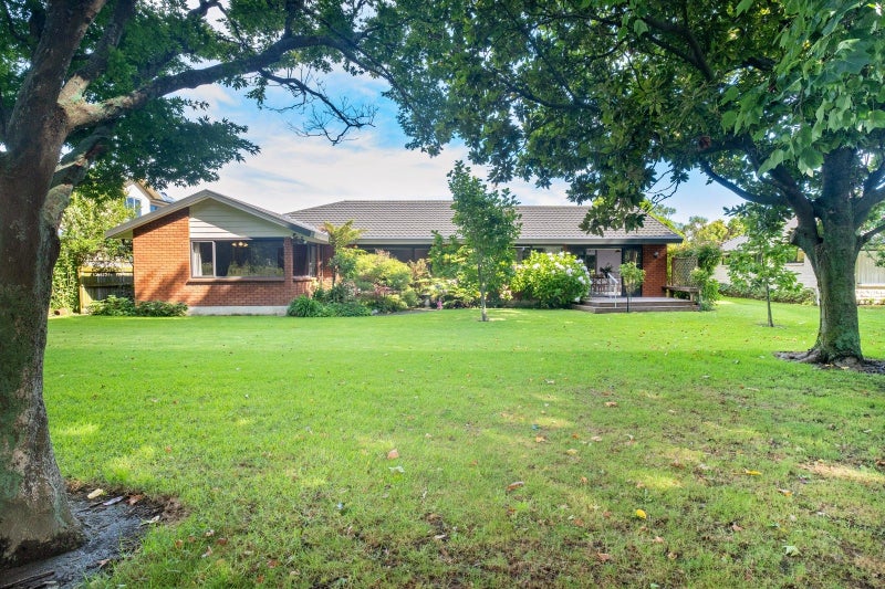 517 Nottingley Road, Frimley, Hastings - Carousel 1