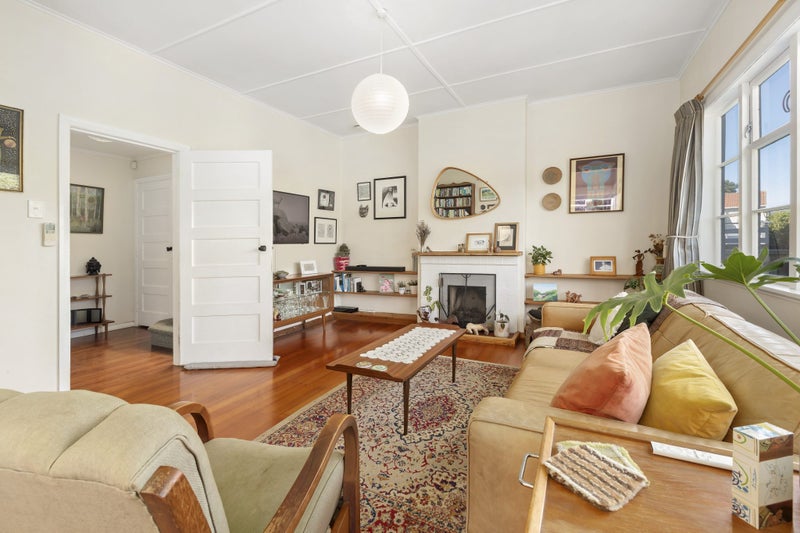 2 Worcester Street, Wilton, Wellington - Carousel 2