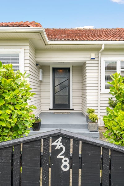 428 Jackson Street, Petone, Lower Hutt - Carousel 32