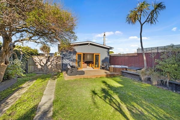 22 Pacific Road, North New Brighton, Christchurch - Carousel 1