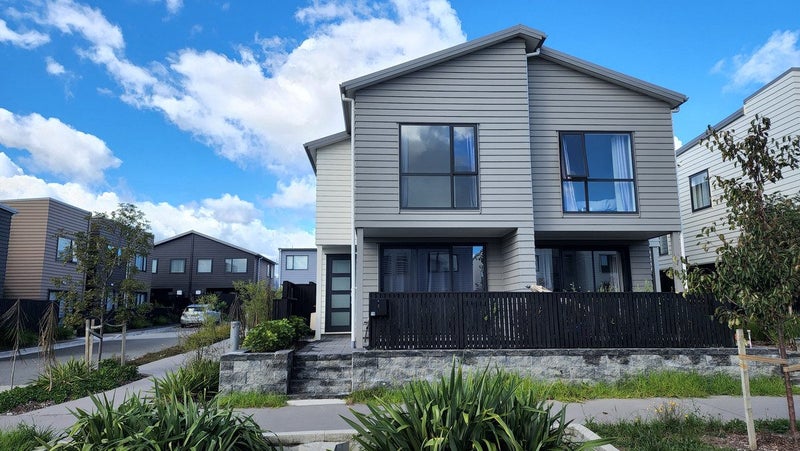 18 Hiki Street, Hobsonville, Auckland - Carousel 1