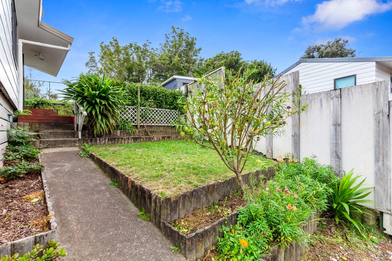 43B Langstone Street, Welcome Bay, Tauranga - Carousel 2