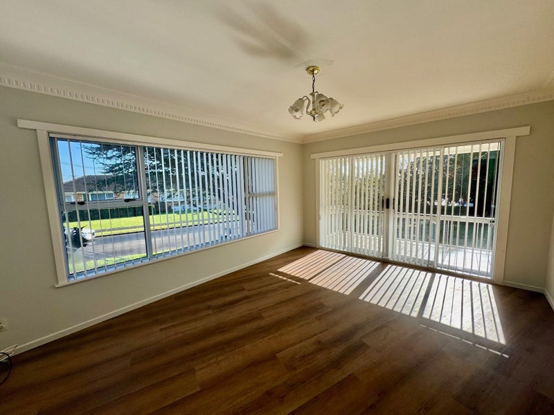 9 Edorvale Avenue, Manukau, Auckland - Carousel 2