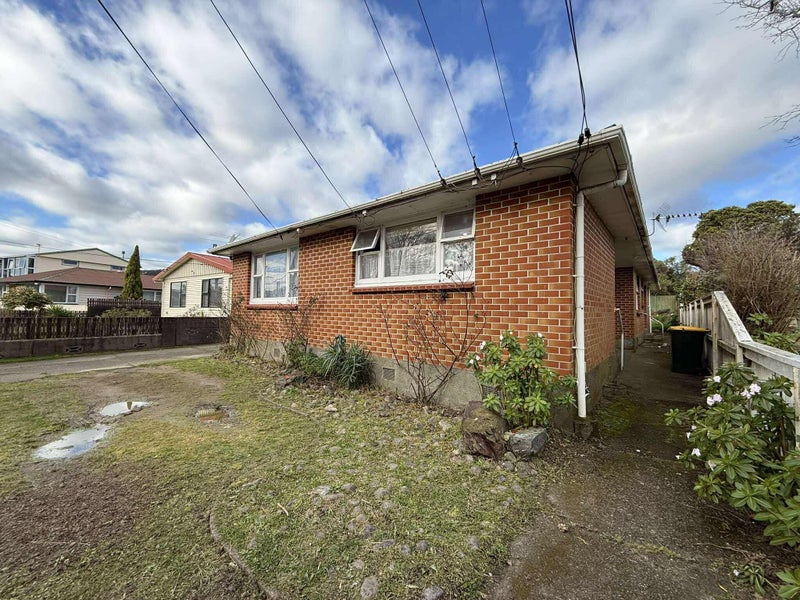 2/246 Taita Drive, Taita, Lower Hutt - Carousel 13