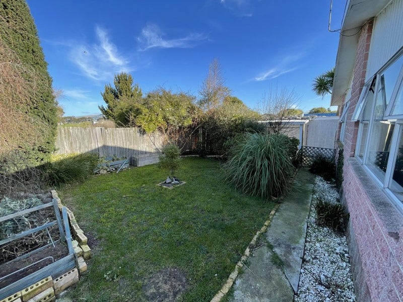 2/586 Pages Road, Bexley, Christchurch - Carousel 9