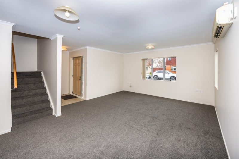 24 Rene Way, Huntington, Hamilton - Carousel 2