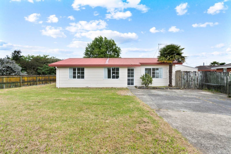 28 Trimdon Street, Randwick Park, Auckland - Carousel 1