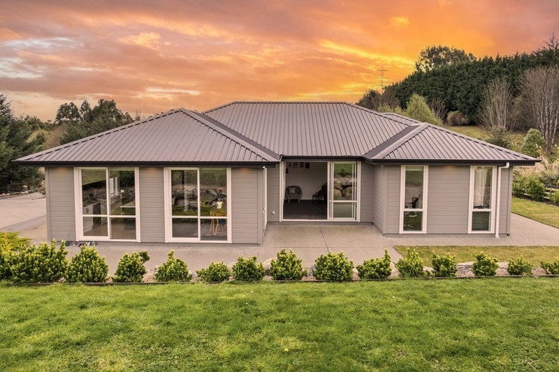 16 Redwoods Lane, Helensburgh, Dunedin - Carousel 30