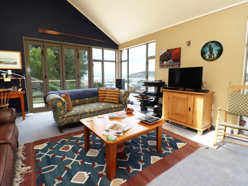 12 Warren Street, Oamaru - Carousel 2