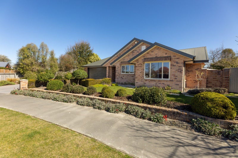 67 Coolspring Way, Redwood, Christchurch - Carousel 2
