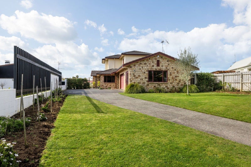 61A Flynn Road, Hillcrest, Hamilton - Carousel 1